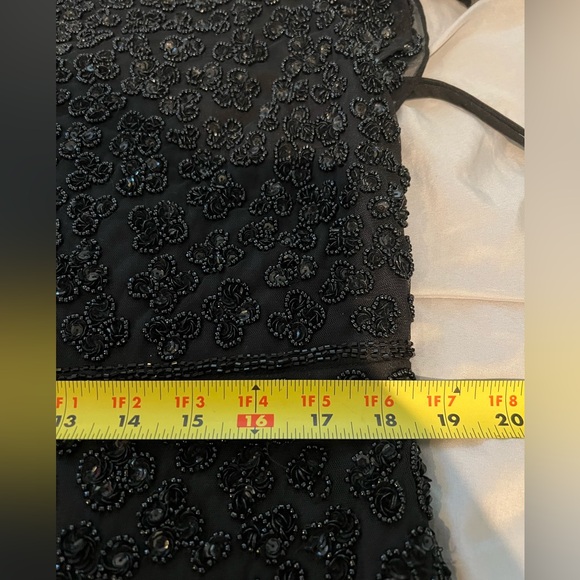 🌺Mac Duggal HIGH NECK FLUTTER CAP SLEEVE GOWN - Picture 15 of 16